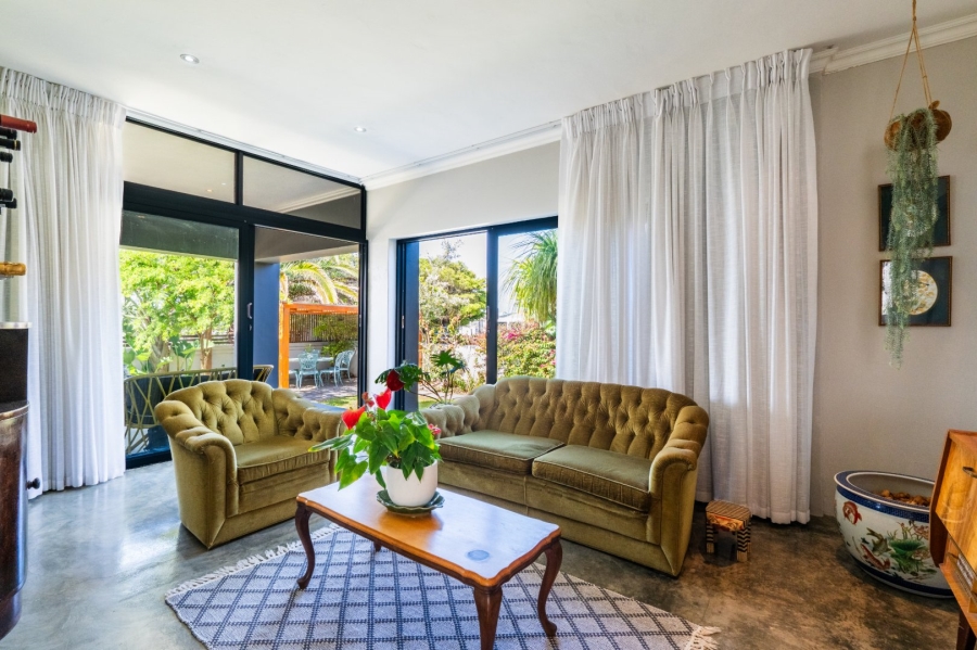 4 Bedroom Property for Sale in Linkside Western Cape